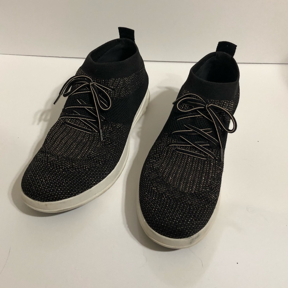 Fit Flops Sporty Black and Gold Sneakers 8.5